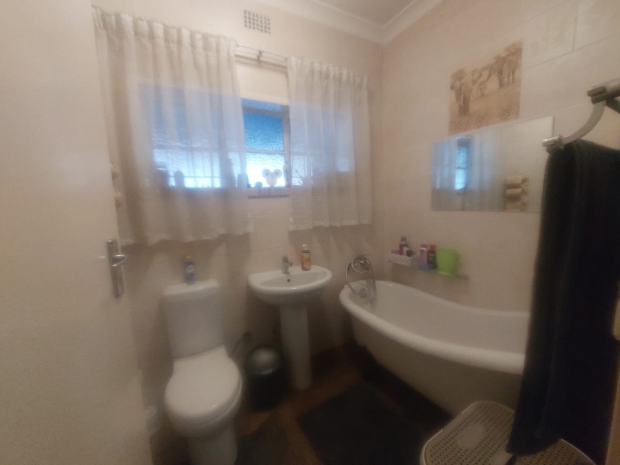 4 Bedroom Property for Sale in Oos Einde North West